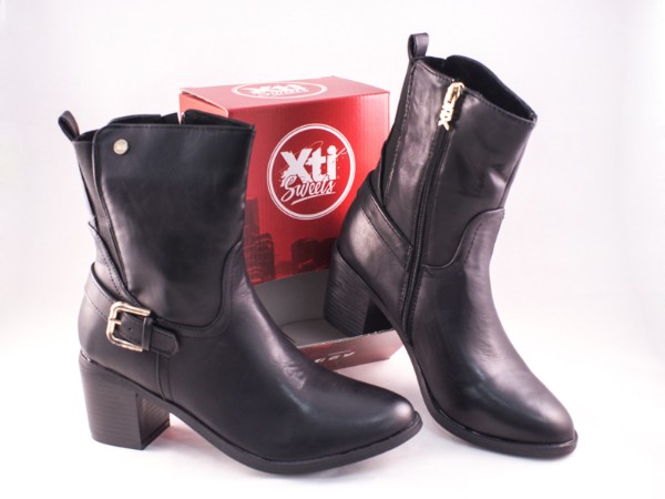 Bota media caña Xti. Mujer