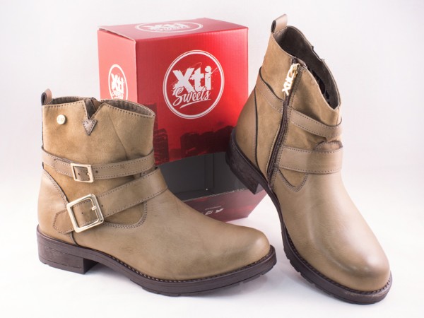 Bota caña baja Xti con dos hebillas- Mujer